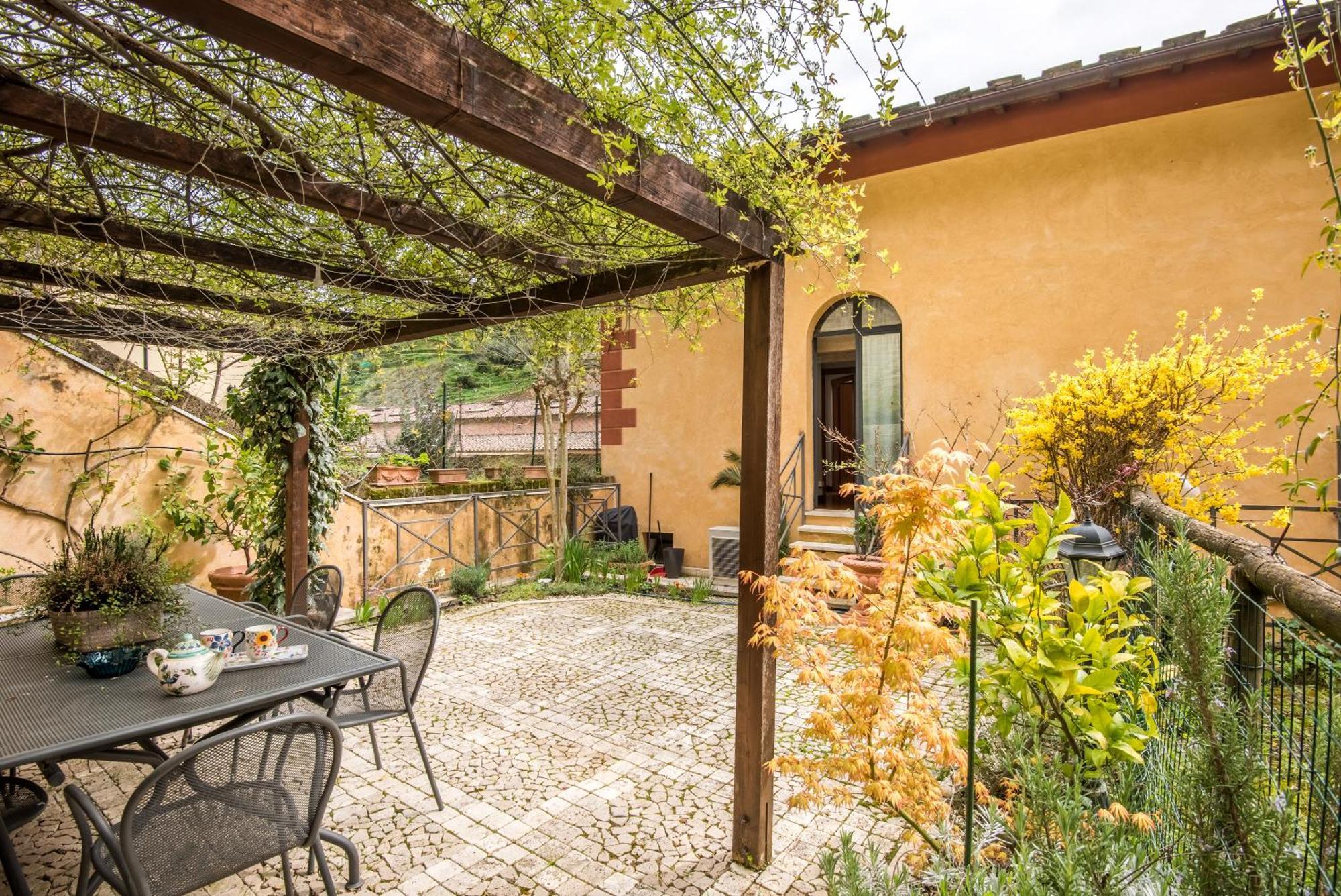 Secret Garden Siena Villa Exterior photo
